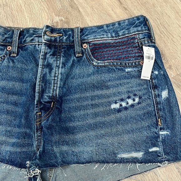 Old navy Jean Short Shorts High Rise OG shorts size 8 - Picture 2 of 6